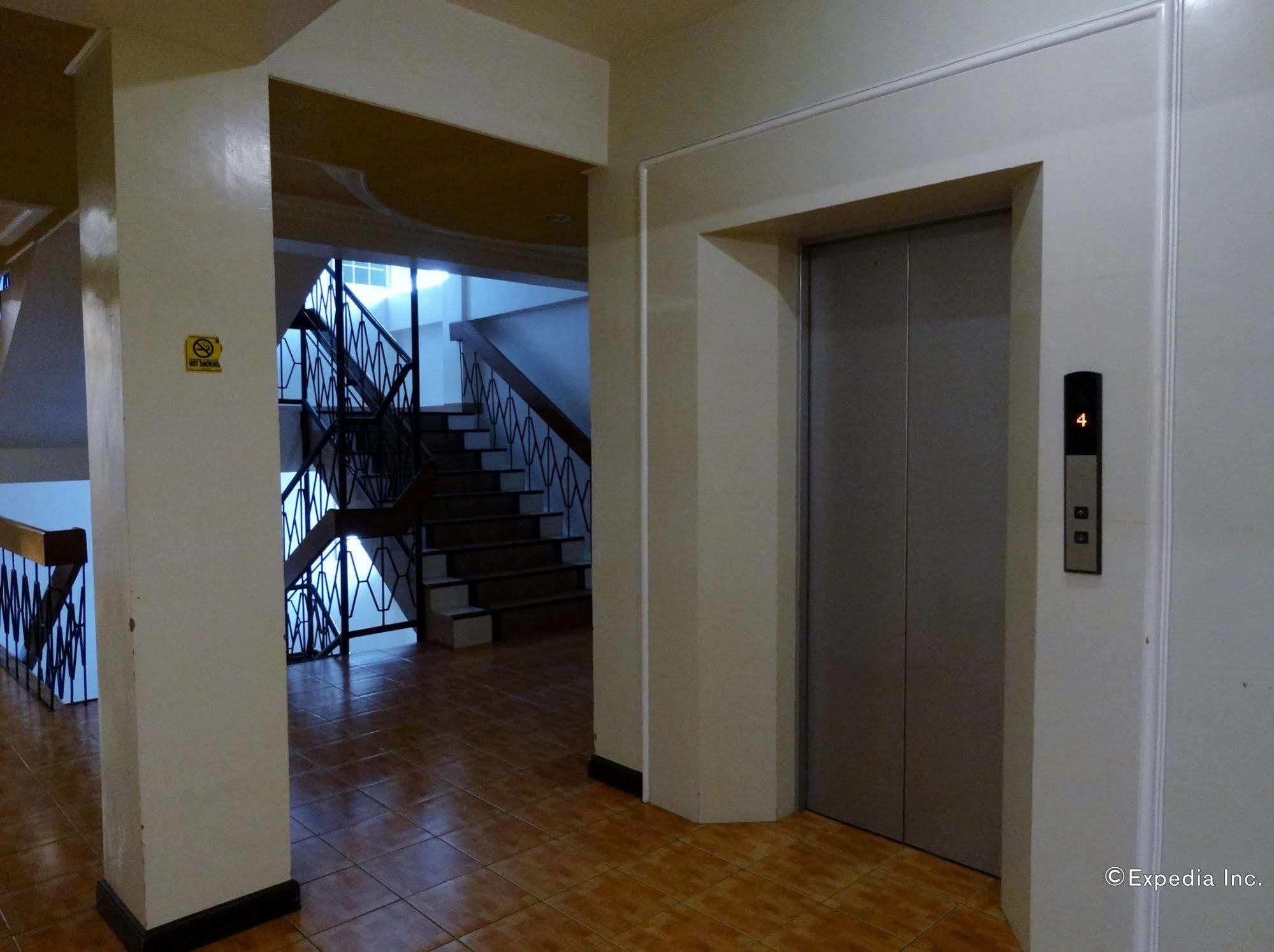 My Hotel Davao Bagian luar foto